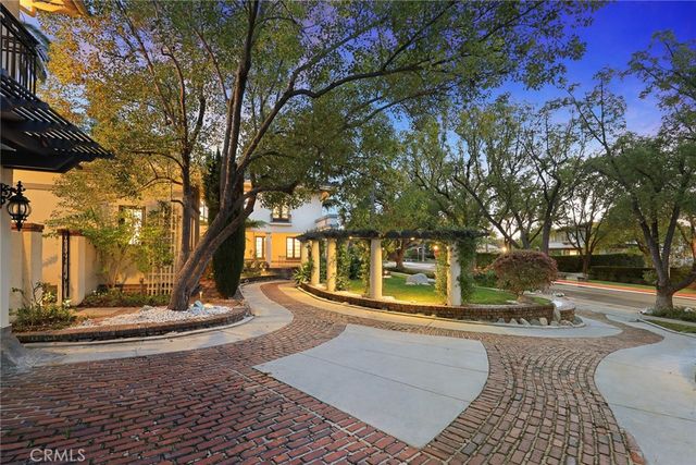 928 S El Molino, Pasadena, CA 91106