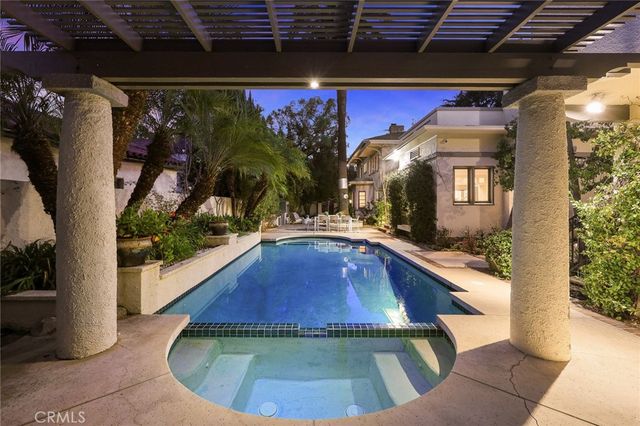 928 S El Molino, Pasadena, CA 91106