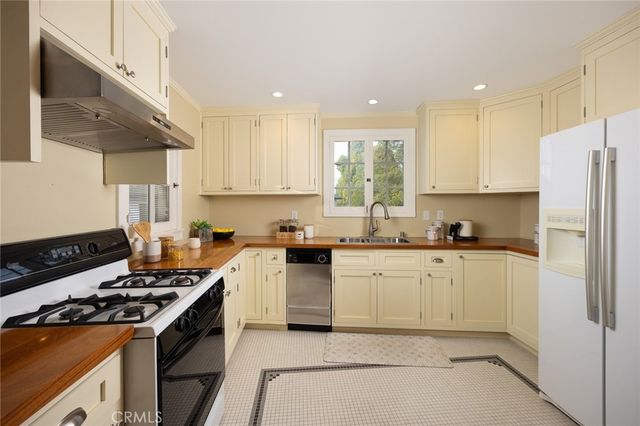 928 S El Molino, Pasadena, CA 91106