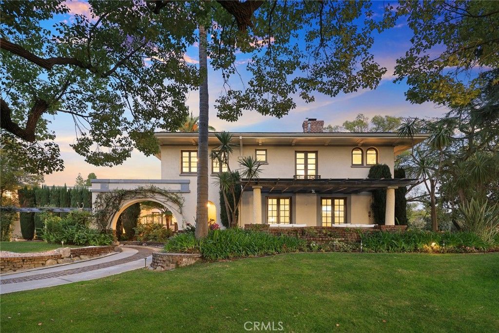 928 S El Molino, Pasadena, CA 91106