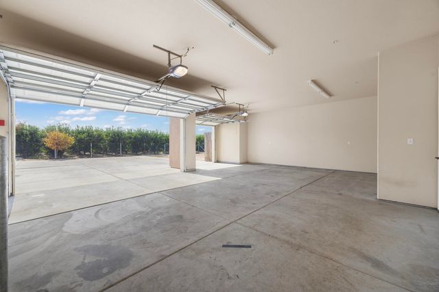 18679 Rd 208, Strathmore, CA 93267