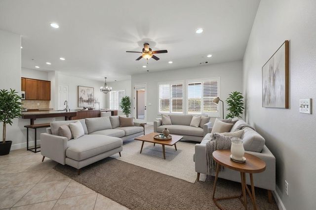 18679 Rd 208, Strathmore, CA 93267