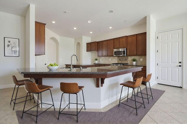 18679 Rd 208, Strathmore, CA 93267