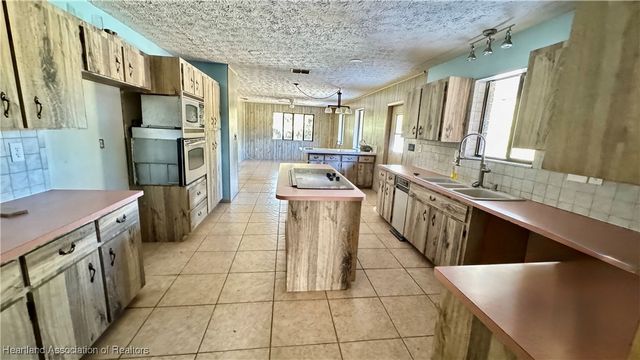 5920 Cherry Road, Sebring, FL 33875