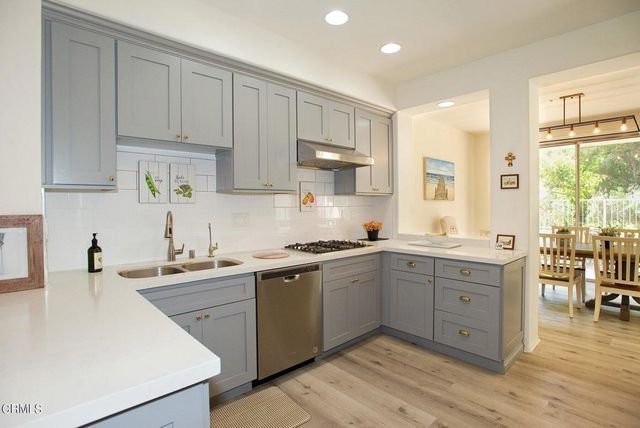 1864 Caminito De La Narcissa, Glendale, CA 91208