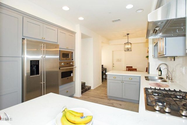 1864 Caminito De La Narcissa, Glendale, CA 91208