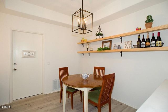 1864 Caminito De La Narcissa, Glendale, CA 91208