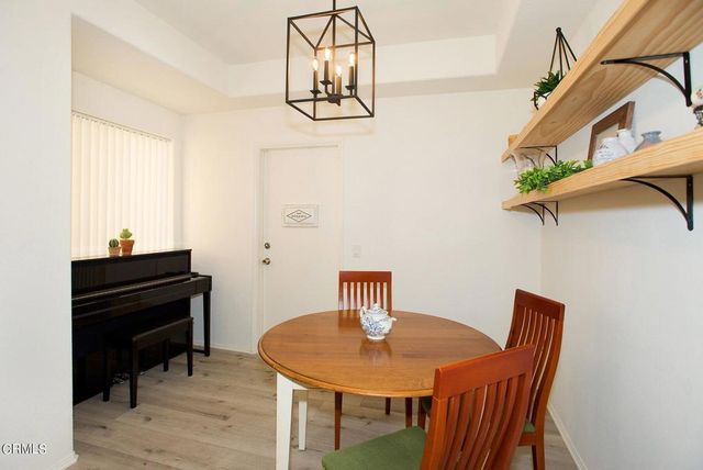 1864 Caminito De La Narcissa, Glendale, CA 91208