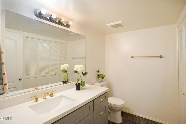 1864 Caminito De La Narcissa, Glendale, CA 91208