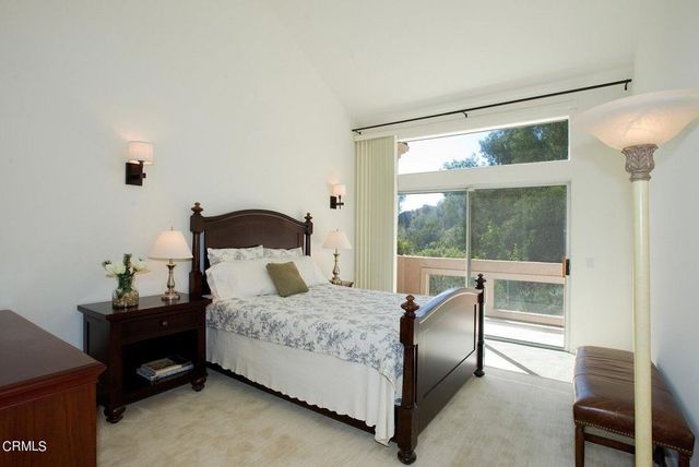1864 Caminito De La Narcissa, Glendale, CA 91208
