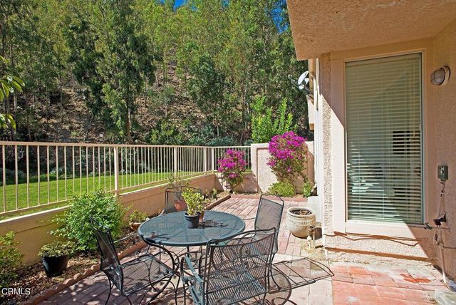 1864 Caminito De La Narcissa, Glendale, CA 91208