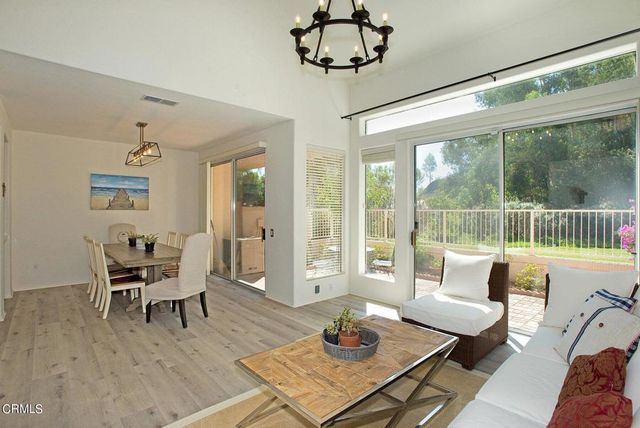 1864 Caminito De La Narcissa, Glendale, CA 91208