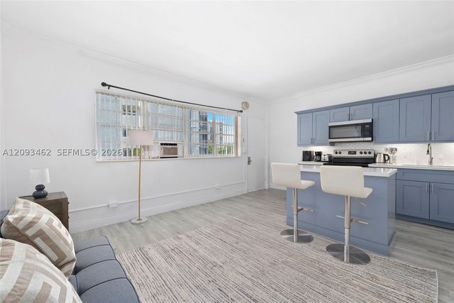 26 Diplomat Pkwy 2390, Hallandale Beach, FL 33009