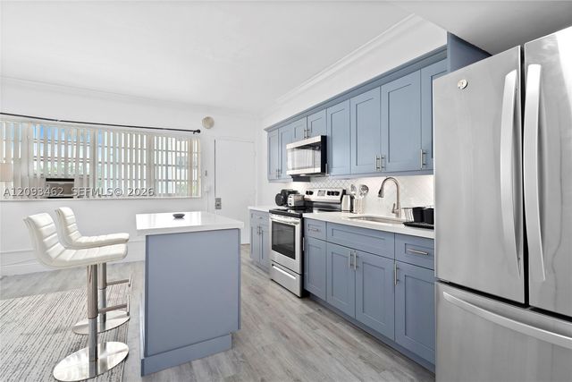 26 Diplomat Pkwy 2390, Hallandale Beach, FL 33009