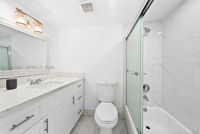 26 Diplomat Pkwy 2390, Hallandale Beach, FL 33009