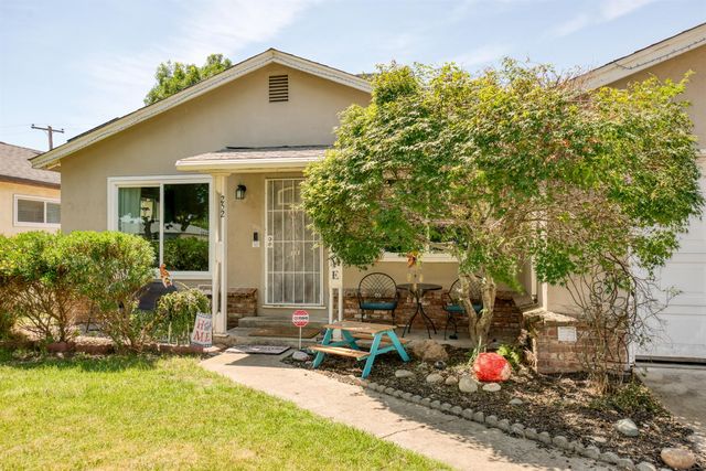 252 E Clinton Ave, Atwater, CA 95301