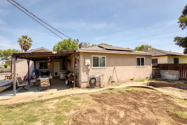 252 E Clinton Ave, Atwater, CA 95301