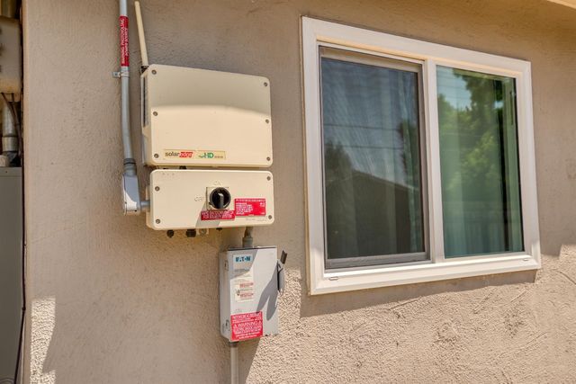 252 E Clinton Ave, Atwater, CA 95301