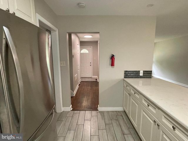 209 MAINE AVE, Cherry Hill, NJ 08002