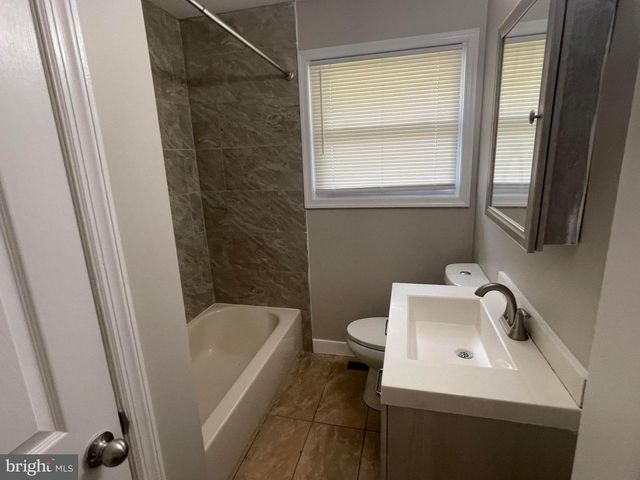 209 MAINE AVE, Cherry Hill, NJ 08002