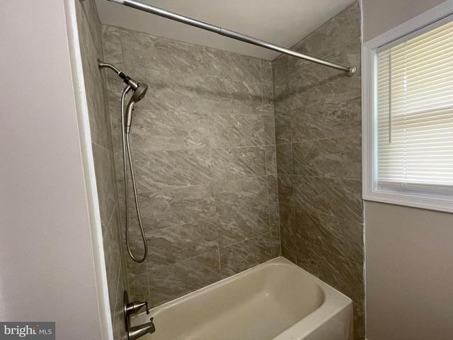 209 MAINE AVE, Cherry Hill, NJ 08002