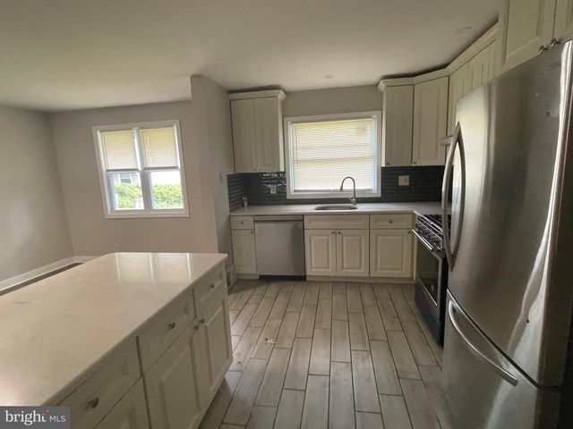 209 MAINE AVE, Cherry Hill, NJ 08002