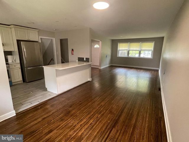 209 MAINE AVE, Cherry Hill, NJ 08002