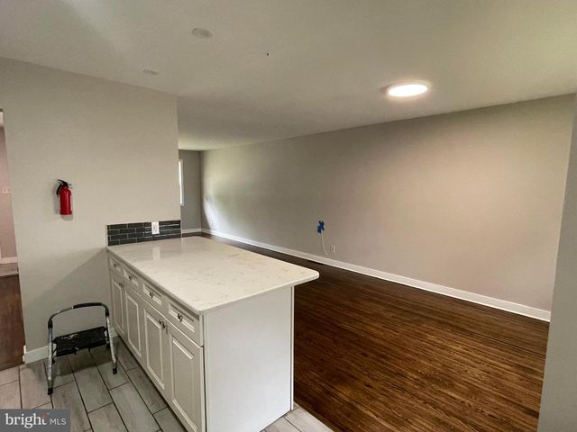 209 MAINE AVE, Cherry Hill, NJ 08002