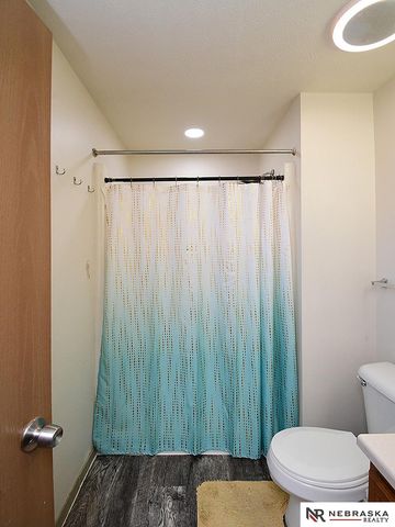 5818 N 61st Avenue, Omaha, NE 68104