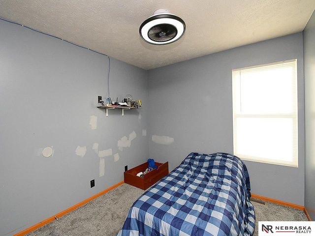 5818 N 61st Avenue, Omaha, NE 68104