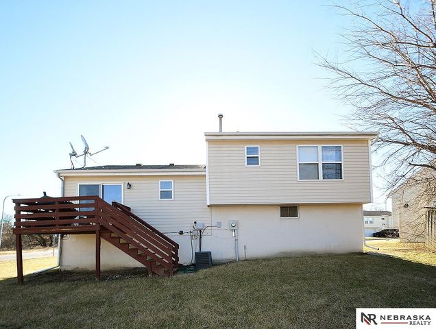 5818 N 61st Avenue, Omaha, NE 68104