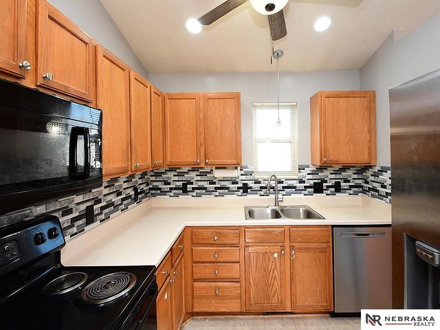 5818 N 61st Avenue, Omaha, NE 68104