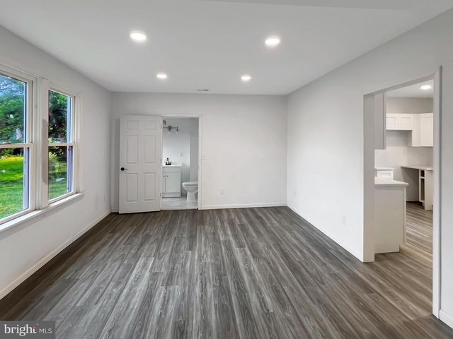 101 JEFFERS LANDING RD, Egg Harbor Township, NJ 08234