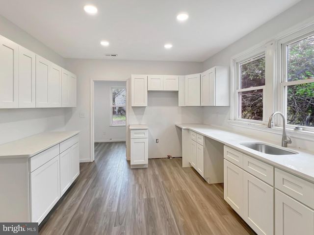 101 JEFFERS LANDING RD, Egg Harbor Township, NJ 08234