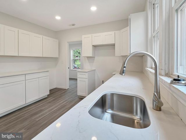 101 JEFFERS LANDING RD, Egg Harbor Township, NJ 08234