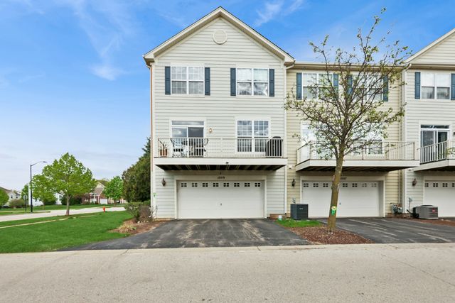 1009 Alberta Road, Elgin, IL 60124