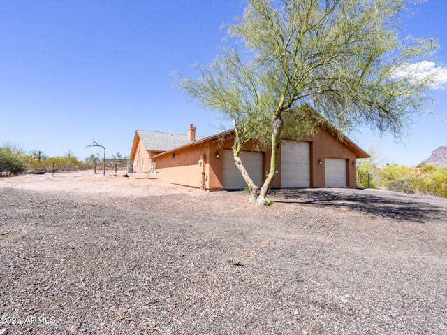 1224 N ACACIA Road, Apache Junction, AZ 85119