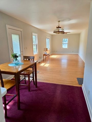 17 Cedar St, Southbridge, MA 01550