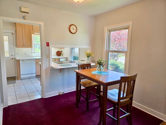 17 Cedar St, Southbridge, MA 01550