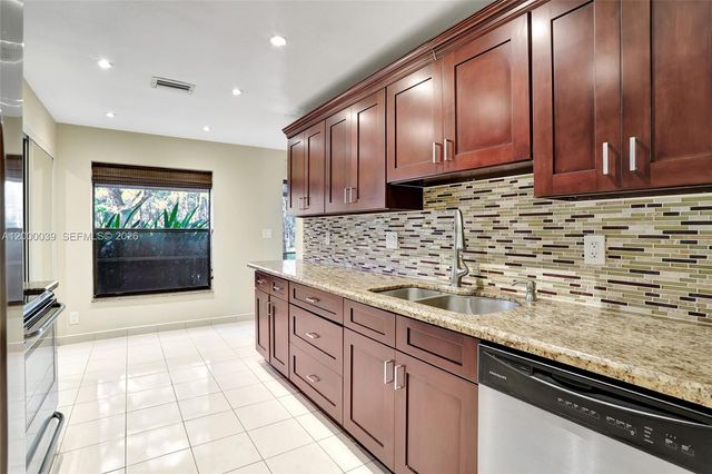 2215 NW 45th Ave 2215, Coconut Creek, FL 33066