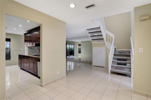 2215 NW 45th Ave 2215, Coconut Creek, FL 33066