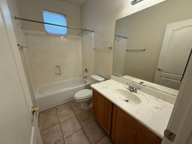 432 W Carob Drive, Chandler, AZ 85248