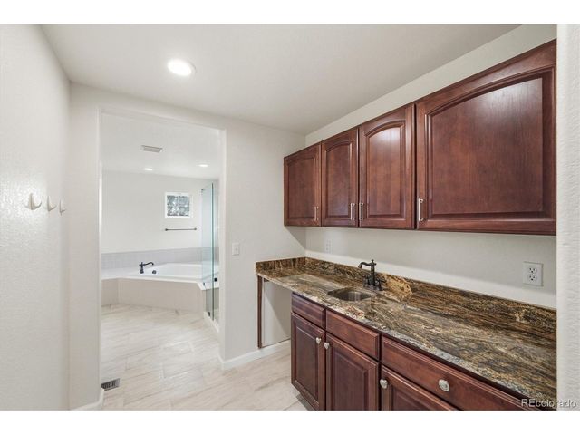 21091 E Flora Pl, Aurora, CO 80013