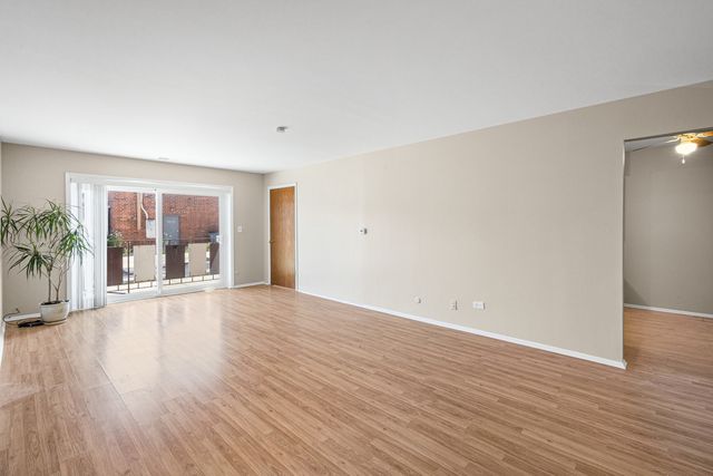5005 Enfield Avenue 108, Skokie, IL 60077