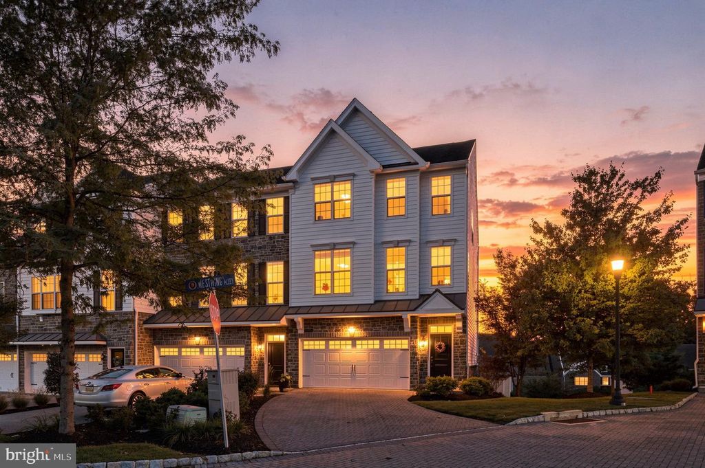 121 CORVUS CIR, MEDIA, PA 19063 — exterior