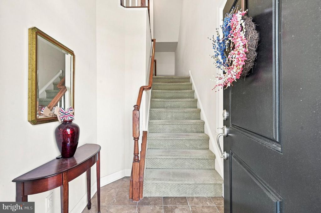 121 CORVUS CIR, MEDIA, PA 19063 — photo 2