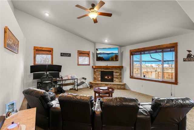 3609 Mallard Lane, Medford, OR 97504