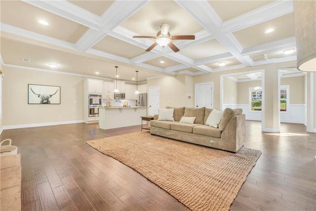 231 Homestead Circle, Forsyth, GA 31029