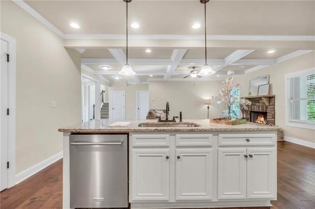 231 Homestead Circle, Forsyth, GA 31029