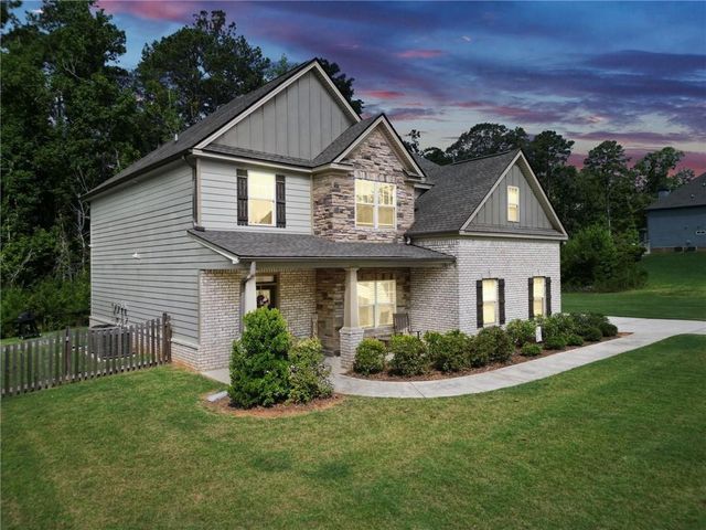 231 Homestead Circle, Forsyth, GA 31029